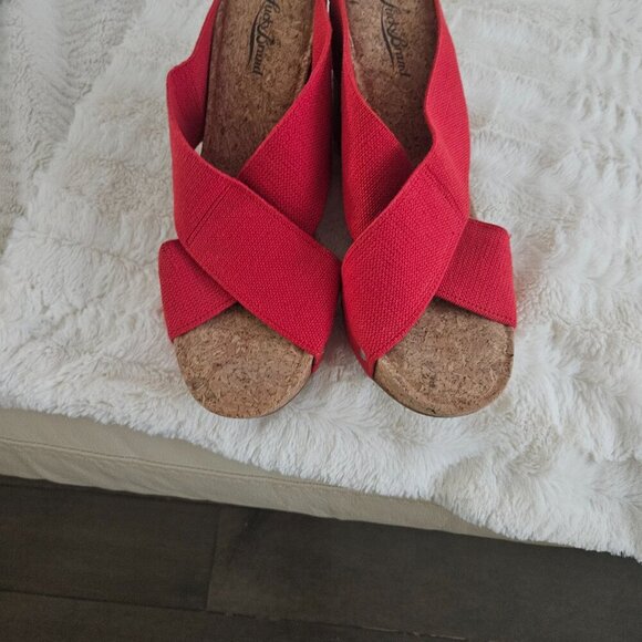 Shoes - Picture 2 of 3